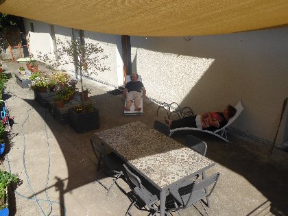 La terrasse avec barbecue de La Forge de Milou, La Forge de Milou