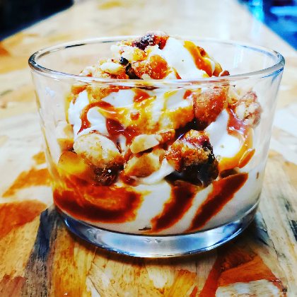 Sun d'Elysée, Chez Elysée