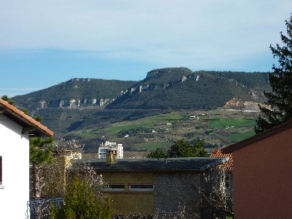 Vue sur le plateau du LARZAC , Maille Thierry et Nelly