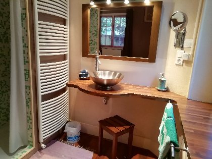 Douche dans la chambre, 