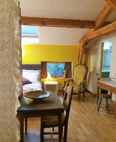 chambre avec salle de bain à droite, Chez Irène