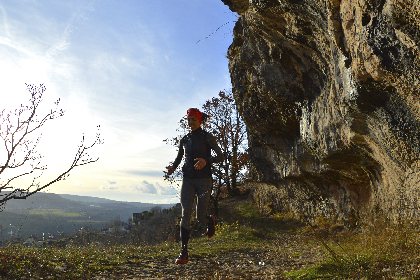 Anne-Lise Rousset s'entraîne sur les corniches de Salles-la-Source, A. Seguret - OTCM