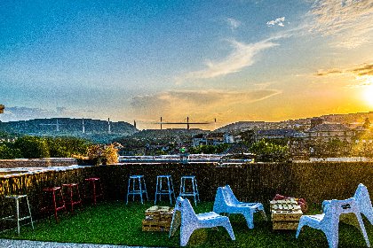 Ping Pong Cowork (salles), Ping Pong Cowork