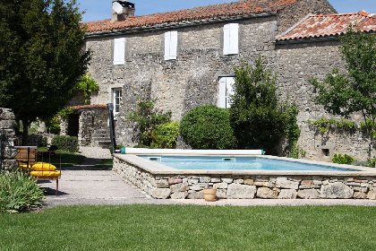 Domaine de Nougayrolles : Gîte Les Lavandes , © 2013-2018 Domaine de Nougayrolles