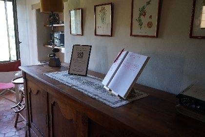 L'Oustal du Larzac, L'oustal du larzac