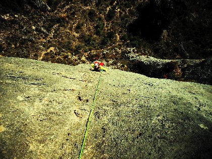 Escalade grande voie, Mélanie et Guillaume Millau Sport Nature