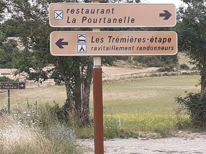 Les Trémières - Aire des marcheurs, Les Trémières - Aire des marcheurs