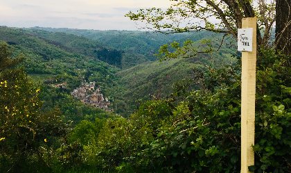 point de vue sur Conques à l'arrivée du KV, 