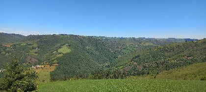 Vue du gîte - Vallée du Lot- Montarnal, Gîte du Cassan