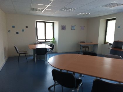 Salle de réunion à Villefranche de Panat - Mairie, OFFICE DE TOURISME DE PARELOUP LEVEZOU