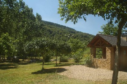 Aire de pique-nique du Pont de Girbe, OFFICE DE TOURISME DU REQUISTANAIS