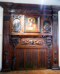 Conques - Musée Joseph-Fau - Devant de cheminée XVIIe siècle, Service Patrimoine de Conques