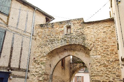Porte des Anglais - Naucelle, OFFICE DE TOURISME PAYS SEGALI - les photos d'Héloïse
