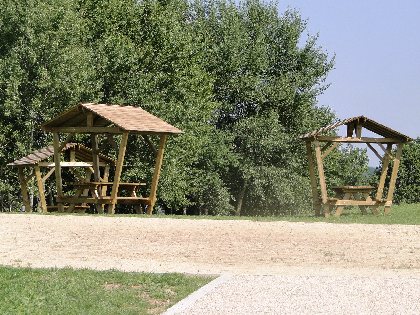 Aire de pique-nique (Vernhes II), OFFICE DE TOURISME DE PARELOUP LEVEZOU