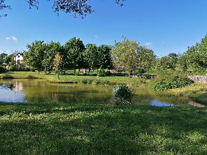 Aire de pique-nique à Vimenet, Office de Tourisme des Causses à l'Aubrac