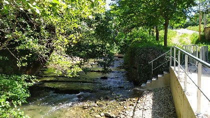 Aire de pique-nique , OFFICE DE TOURISME LARZAC VALLEES