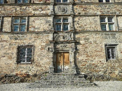 Le château de Messilhac, OFFICE DE TOURISME DU CANTON DE MUR DE BARREZ
