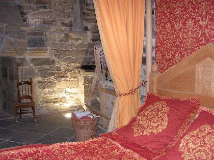 Randonnée : le château de Valon, OFFICE DE TOURISME DU CANTON DE MUR DE BARREZ