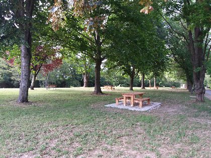 Aire de l'espace Jean Gaven, OFFICE DE TOURISME DU PAYS DE ROQUEFORT ET DU ST-AFFRICAIN