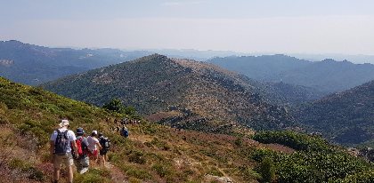 MILLEFEUILLES - Accompagnement randonnées et organisation de séjours, Office de Tourisme Rougier d'Aveyron Sud