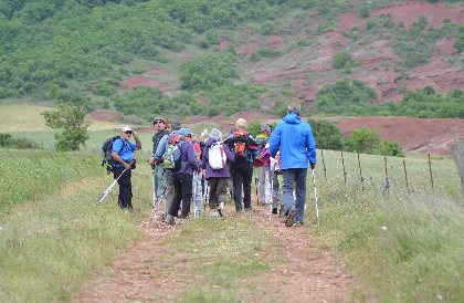 MILLEFEUILLES - Accompagnement randonnées et organisation de séjours, Office de Tourisme Rougier d'Aveyron Sud