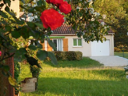 La Jolie Maison en Aveyron . vue d'ensemble., La jolie maison en Aveyron