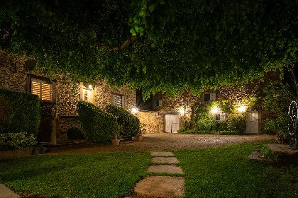 Les Grillons du chapeau, Entre terre et ciel