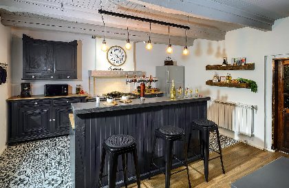 Les Grillons du chapeau, Entre terre et ciel