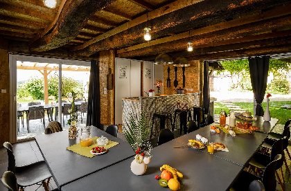 Les Grillons du chapeau, Entre terre et ciel