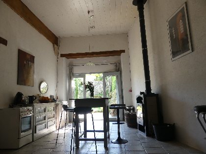 Entrée cuisine et mezzanine, Ancienne bergerie du Viala