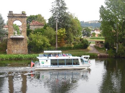 Bateau L'OLT promenade restaurant, propriétaire