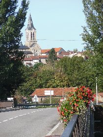 perspective du village livinhac le haut vu du pont, propriétaire