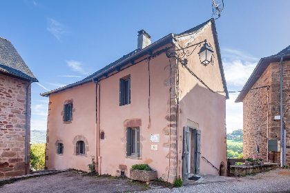 Le Clos Fleuri, OT Terres d'Aveyron