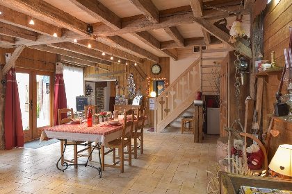 Salon, salle à manger, ranch du levezou