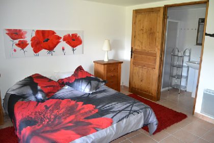 La Colline du Chat perché, Mme Destefanis Antonina