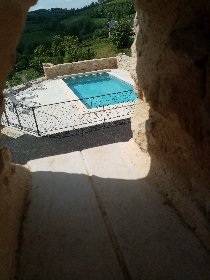 Vue sur la piscine, Propriétaire du gîte