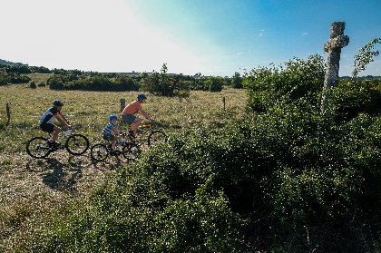 Circuit VTT De la Baraque froide à Belvezet, OFFICE DE TOURISME LARZAC VALLEES - Virginie Govignon