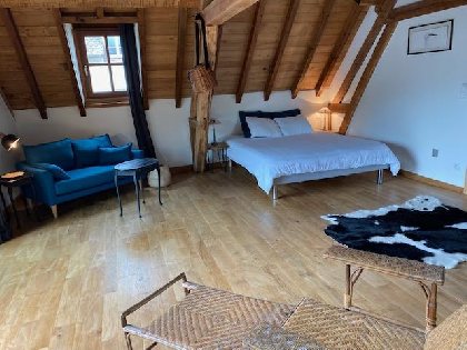 Doux Refuge . chambre avec coin salon et balcon, Gite Le Clos St Georges