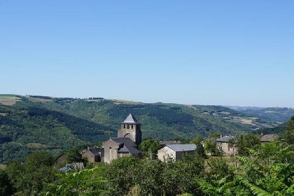 Mme Yvette CROS , OFFICE DE TOURISME DU REQUISTANAIS