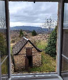 La Source Gilhodes - Gîte L'Oustalet, Office de Tourisme des Causses à l'Aubrac