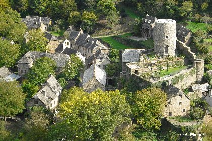 Balade autour de Sénergues - Le village médiéval de Montarnal, OFFICE DE TOURISME de CONQUES-MARCILLAC