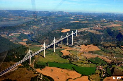 Chez Elie, Chez Elie