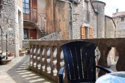 Maison dans le rempart, OFFICE DE TOURISME LARZAC VALLEES