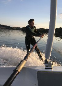 INITIATION ET PRATIQUE DU WAKEBOARD ET DU WAKESKATE , Pareloup Wakecamp