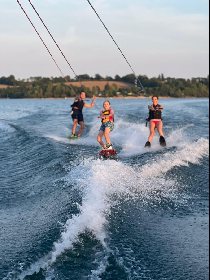 Pareloup Wakecamp SNACK, OFFICE DE TOURISME DE PARELOUP LEVEZOU