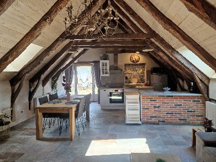 La Grange des oiseaux, Mme Combres - La Grange