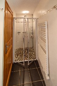 Grande douche à l'étage, Le Douluch