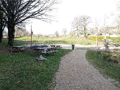 Aire de pique-nique du lac de Saint-Gervais, OFFICE DE TOURISME CANTONAL DE SAINT AMANS DES COTS
