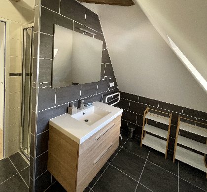 Loge d'Evelyne, Loge d'Evelyne