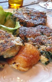 Léonie, Cuisine Aveyronnaise (groupes), Relais Millau Larzac